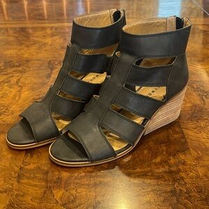 Lucky brand Black leather sandals